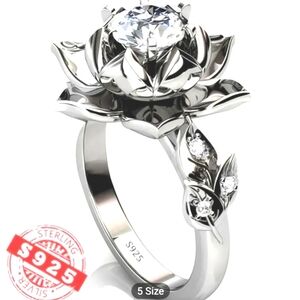 Sterling Silver Lotus Ring NWT SIZE 8